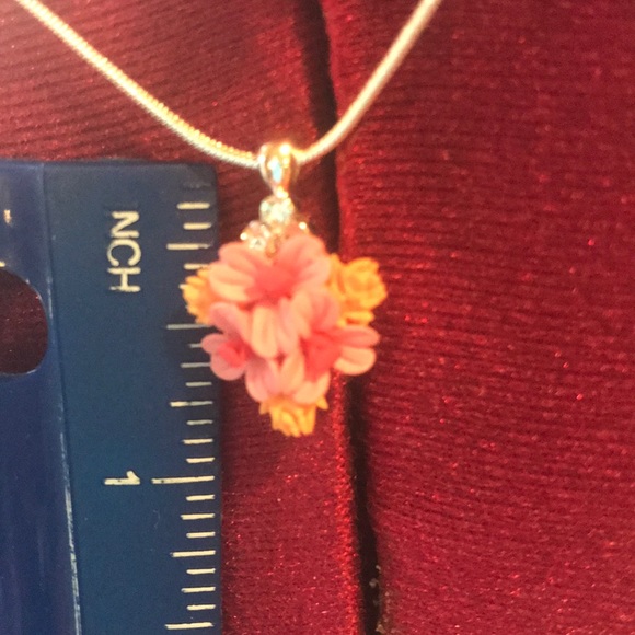 NWT Dainty Whisper of Love Necklace & Earring set - Picture 4 of 7